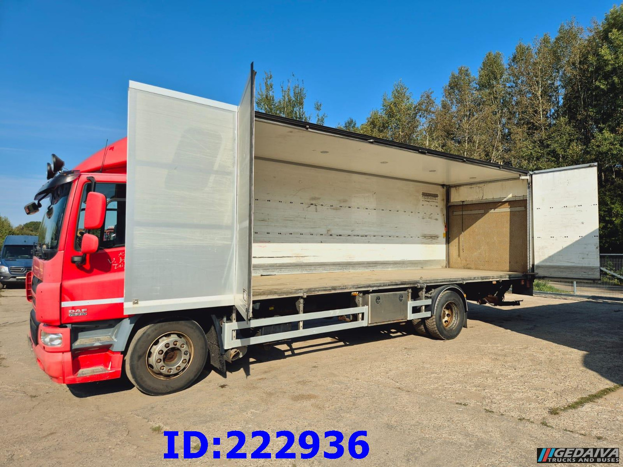 DAF CF 75.310 - Euro5 - משאית תיבה: תמונה 2 DAF CF 75.310 - Euro5 - משאית תיבה: תמונה 2