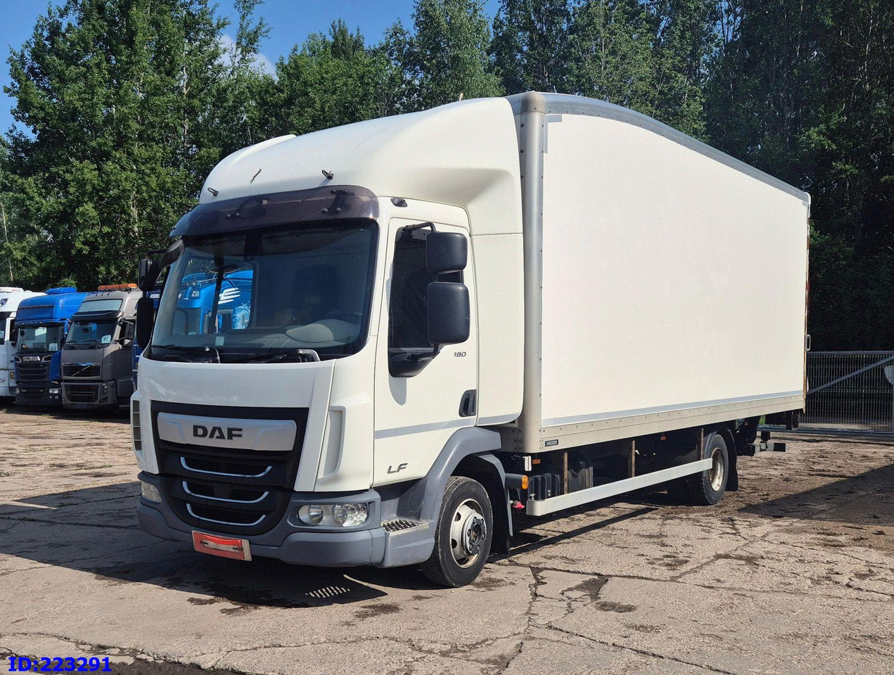 DAF LF 180 FA - Euro6 - Manual - משאית תיבה: תמונה 1 DAF LF 180 FA - Euro6 - Manual - משאית תיבה: תמונה 1