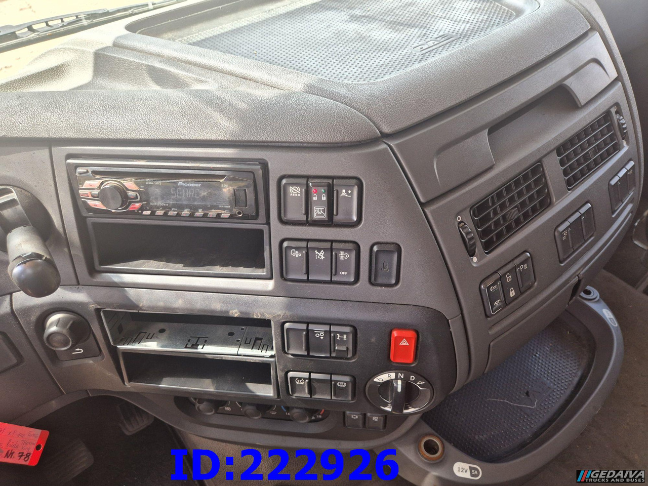 משאית איזותרמית DAF XF 106 440 FAR 6x2 Euro6: תמונה 15