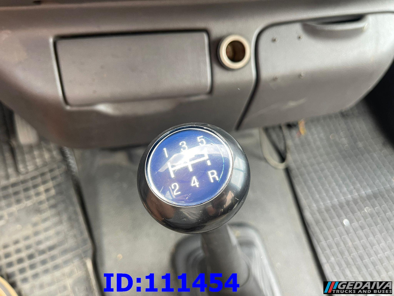 אוטובוס בין עירוני FORD Transit Manual 17-seater: תמונה 11