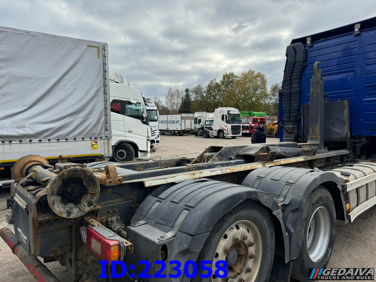 HIAB Multilift XR21S53 - מערכת הרמת וו/ מעמיס דילוג: תמונה 4 HIAB Multilift XR21S53 - מערכת הרמת וו/ מעמיס דילוג: תמונה 4