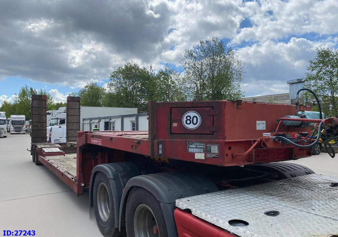 LANGENDORF Satbue 20/28 - Low bed - סמיטריילר עם מטען נמוך: תמונה 2 LANGENDORF Satbue 20/28 - Low bed - סמיטריילר עם מטען נמוך: תמונה 2