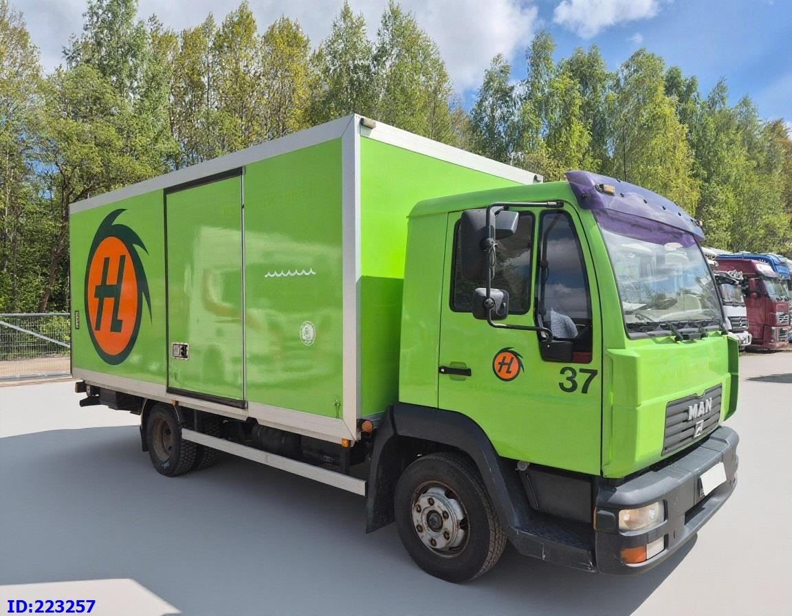 MAN LE 8.150 Manual 139tkm ONLY - משאית תיבה: תמונה 4 MAN LE 8.150 Manual 139tkm ONLY - משאית תיבה: תמונה 4