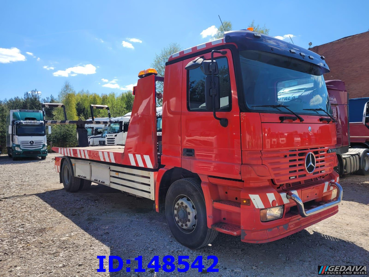 MERCEDES-BENZ Actros 1831 4x2 - משאית גרירה: תמונה 5 MERCEDES-BENZ Actros 1831 4x2 - משאית גרירה: תמונה 5
