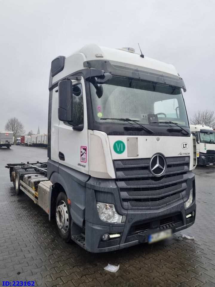 MERCEDES-BENZ Actros 2542 BDF 6x2 Euro6 - משאית עם שלדת תא: תמונה 2 MERCEDES-BENZ Actros 2542 BDF 6x2 Euro6 - משאית עם שלדת תא: תמונה 2