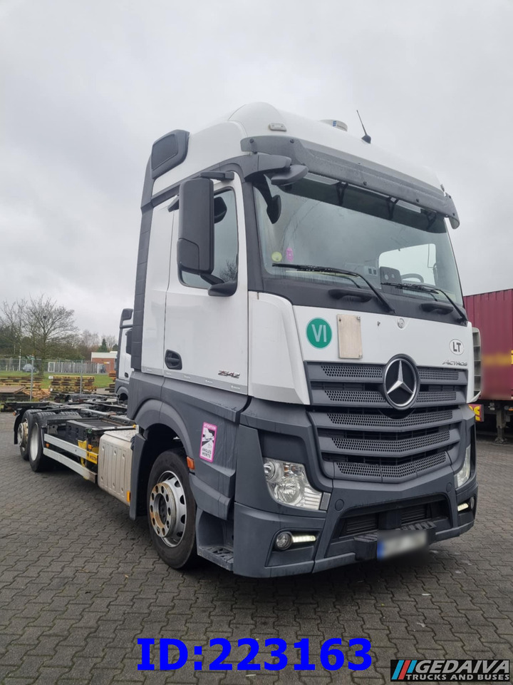 MERCEDES-BENZ Actros 2542 BDF 6x2 Euro6 - משאית עם שלדת תא: תמונה 1 MERCEDES-BENZ Actros 2542 BDF 6x2 Euro6 - משאית עם שלדת תא: תמונה 1