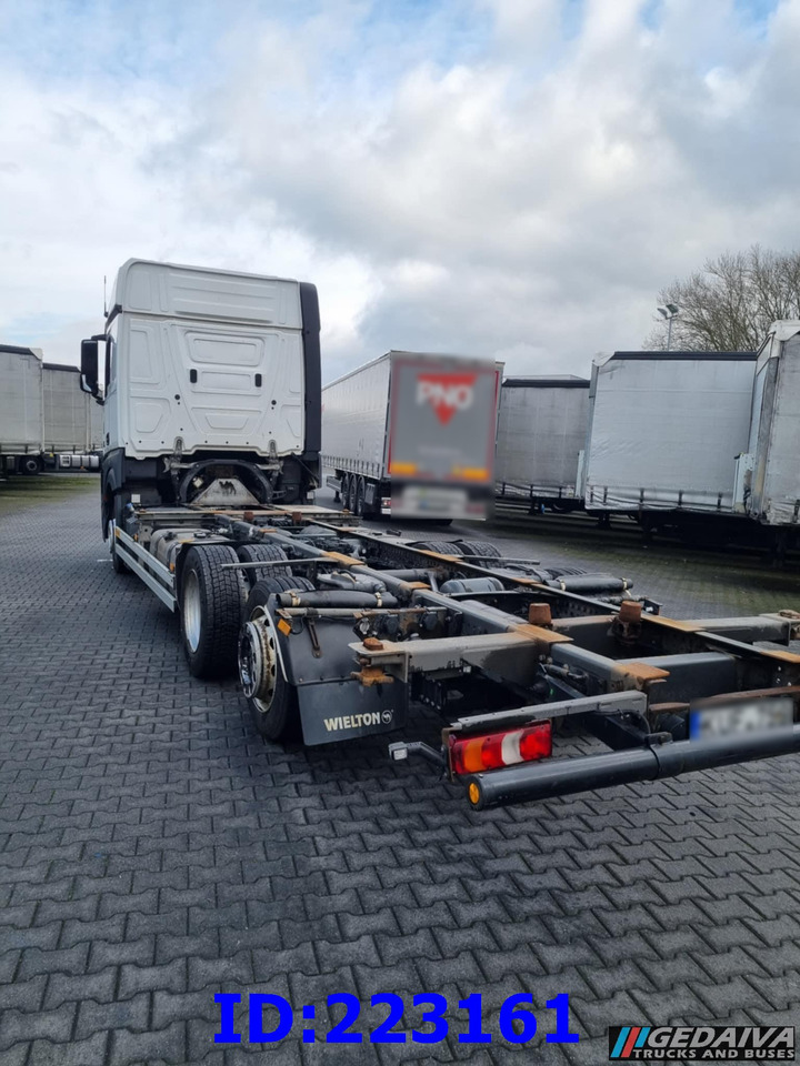 MERCEDES-BENZ Actros 2542 BDF 6x2 Euro6 - משאית עם שלדת תא: תמונה 4 MERCEDES-BENZ Actros 2542 BDF 6x2 Euro6 - משאית עם שלדת תא: תמונה 4