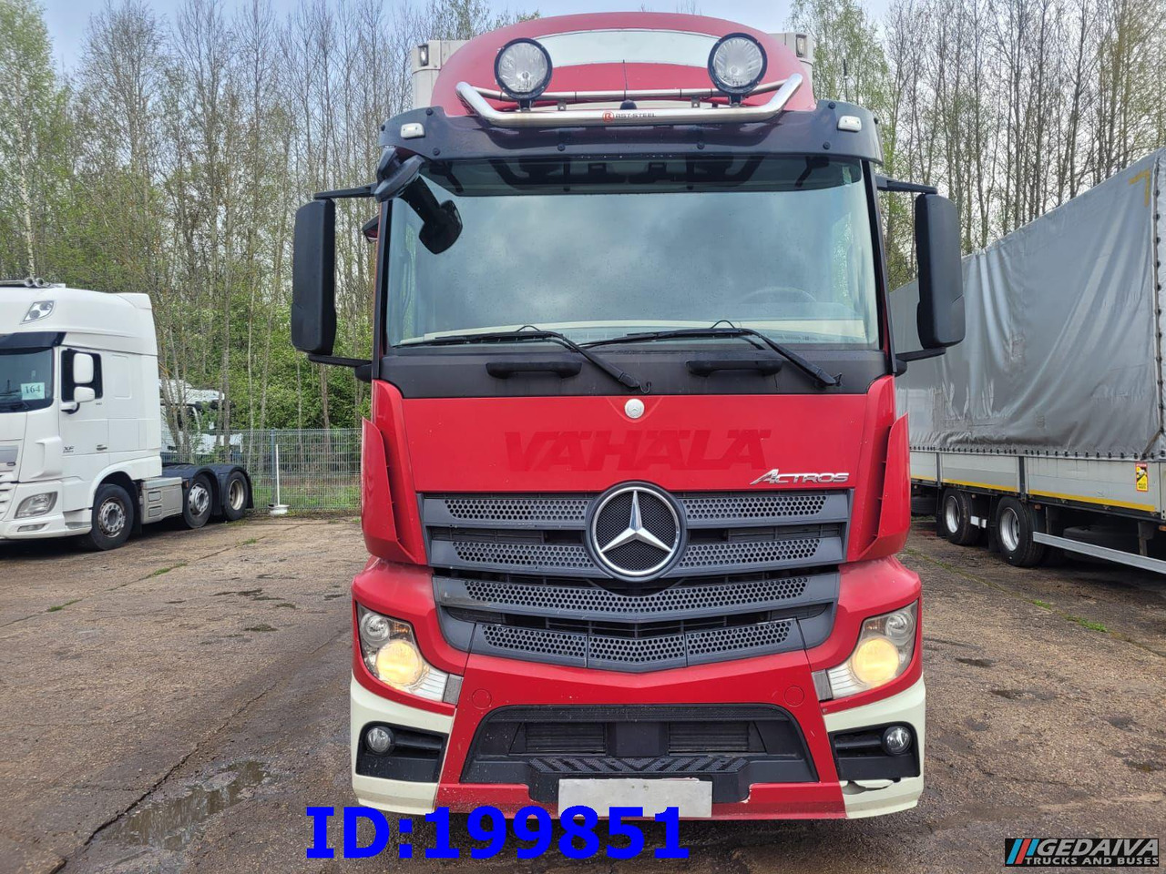 MERCEDES-BENZ Actros 2551 6x2 Euro5 - משאית תיבה: תמונה 2 MERCEDES-BENZ Actros 2551 6x2 Euro5 - משאית תיבה: תמונה 2