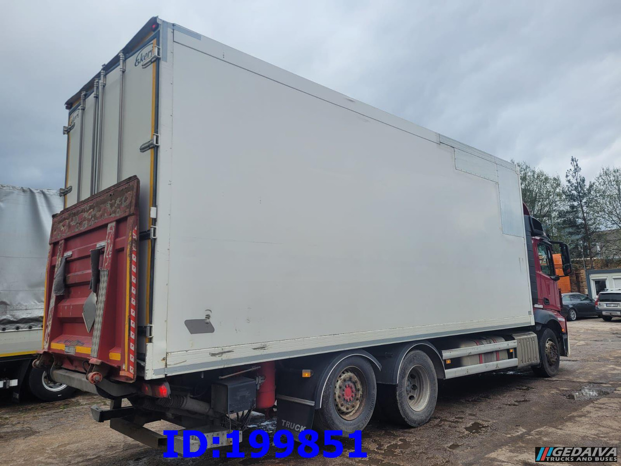 MERCEDES-BENZ Actros 2551 6x2 Euro5 - משאית תיבה: תמונה 5 MERCEDES-BENZ Actros 2551 6x2 Euro5 - משאית תיבה: תמונה 5