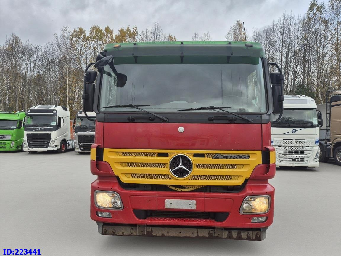 MERCEDES-BENZ Actros 2636 6X4 (3pedals) - משאית עם שלדת תא: תמונה 2 MERCEDES-BENZ Actros 2636 6X4 (3pedals) - משאית עם שלדת תא: תמונה 2