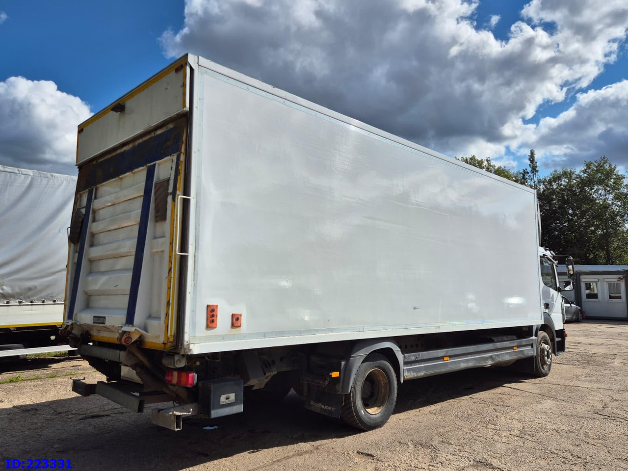 MERCEDES-BENZ Atego 1221 Euro6 (Open side box) - משאית איזותרמית: תמונה 5 MERCEDES-BENZ Atego 1221 Euro6 (Open side box) - משאית איזותרמית: תמונה 5
