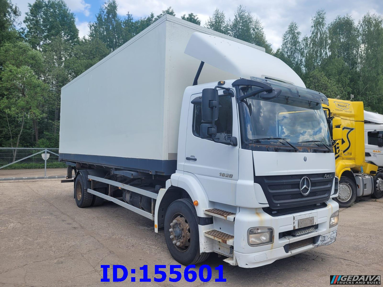 MERCEDES-BENZ Axor 1828 Manual - משאית איזותרמית: תמונה 4 MERCEDES-BENZ Axor 1828 Manual - משאית איזותרמית: תמונה 4