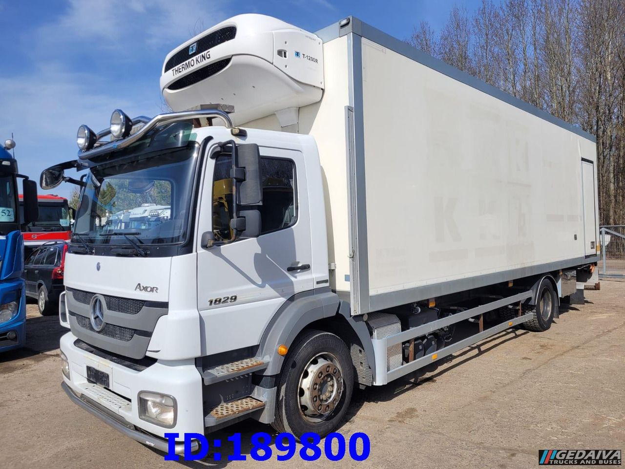 MERCEDES-BENZ Axor 1829 Euro5 Manual + Tail lift - משאית קירור: תמונה 1 MERCEDES-BENZ Axor 1829 Euro5 Manual + Tail lift - משאית קירור: תמונה 1