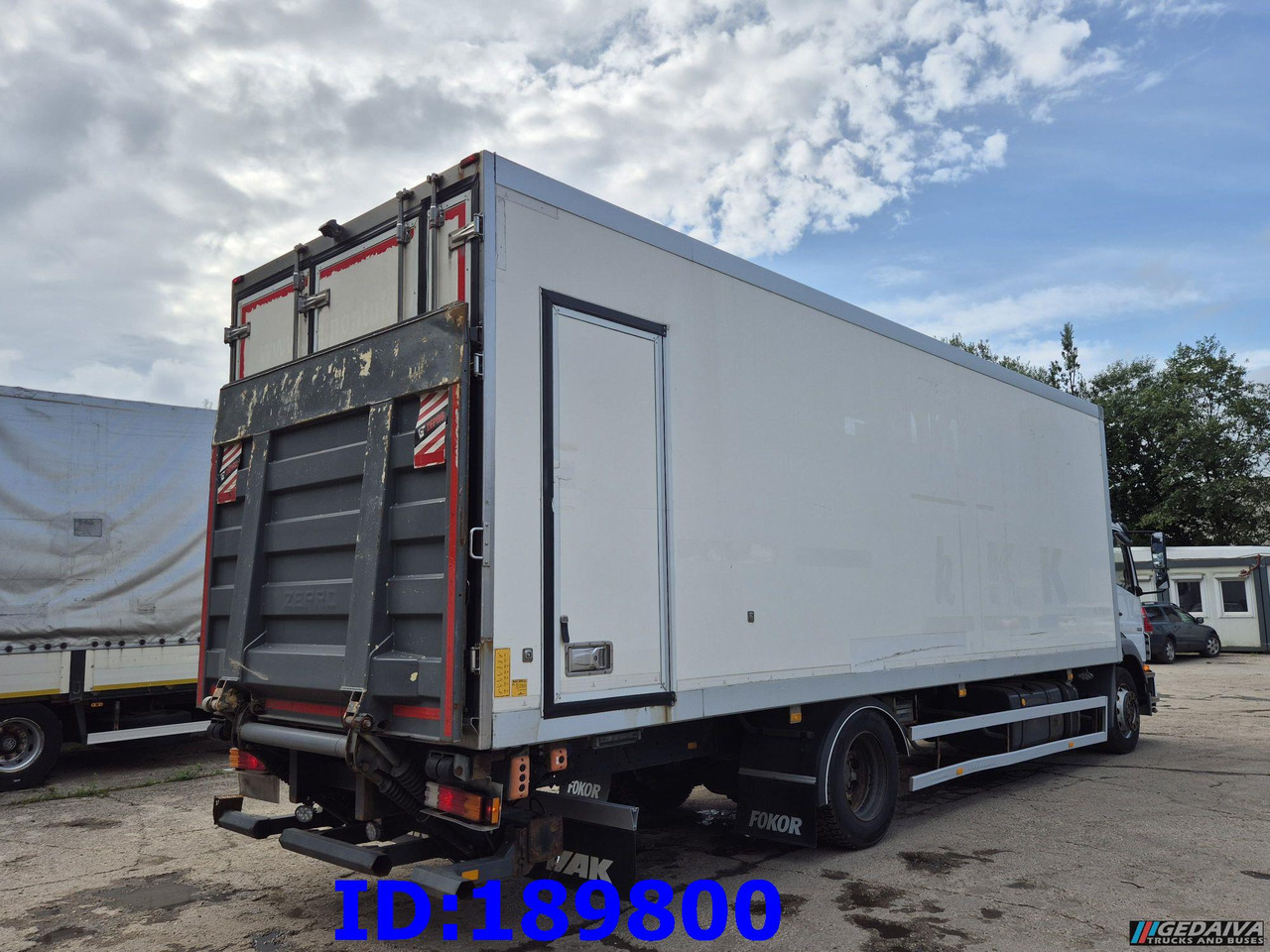 MERCEDES-BENZ Axor 1829 Euro5 Manual + Tail lift - משאית קירור: תמונה 5 MERCEDES-BENZ Axor 1829 Euro5 Manual + Tail lift - משאית קירור: תמונה 5