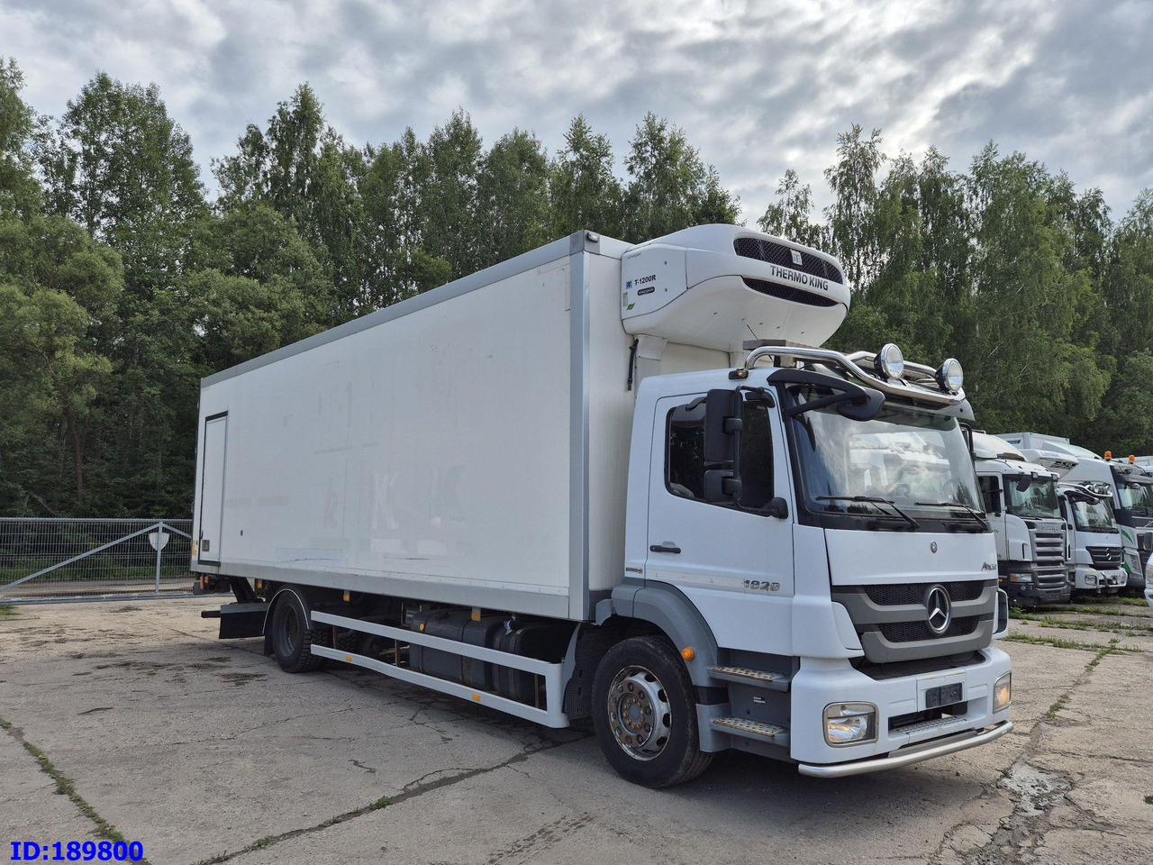 MERCEDES-BENZ Axor 1829 Euro5 Manual + Tail lift - משאית קירור: תמונה 4 MERCEDES-BENZ Axor 1829 Euro5 Manual + Tail lift - משאית קירור: תמונה 4