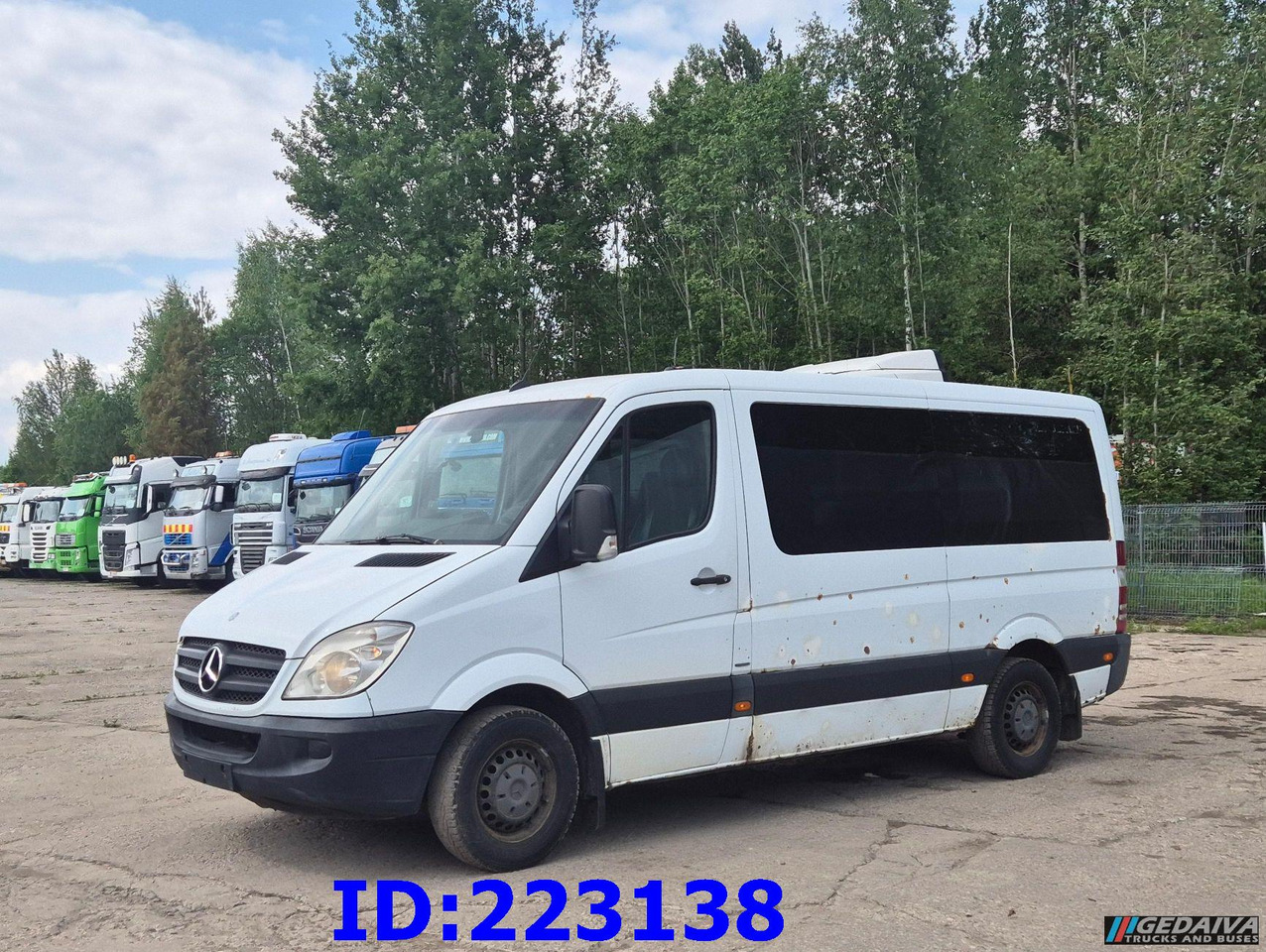 MERCEDES-BENZ Sprinter 213 - Euro5 - אוטובוס בין עירוני: תמונה 3 MERCEDES-BENZ Sprinter 213 - Euro5 - אוטובוס בין עירוני: תמונה 3