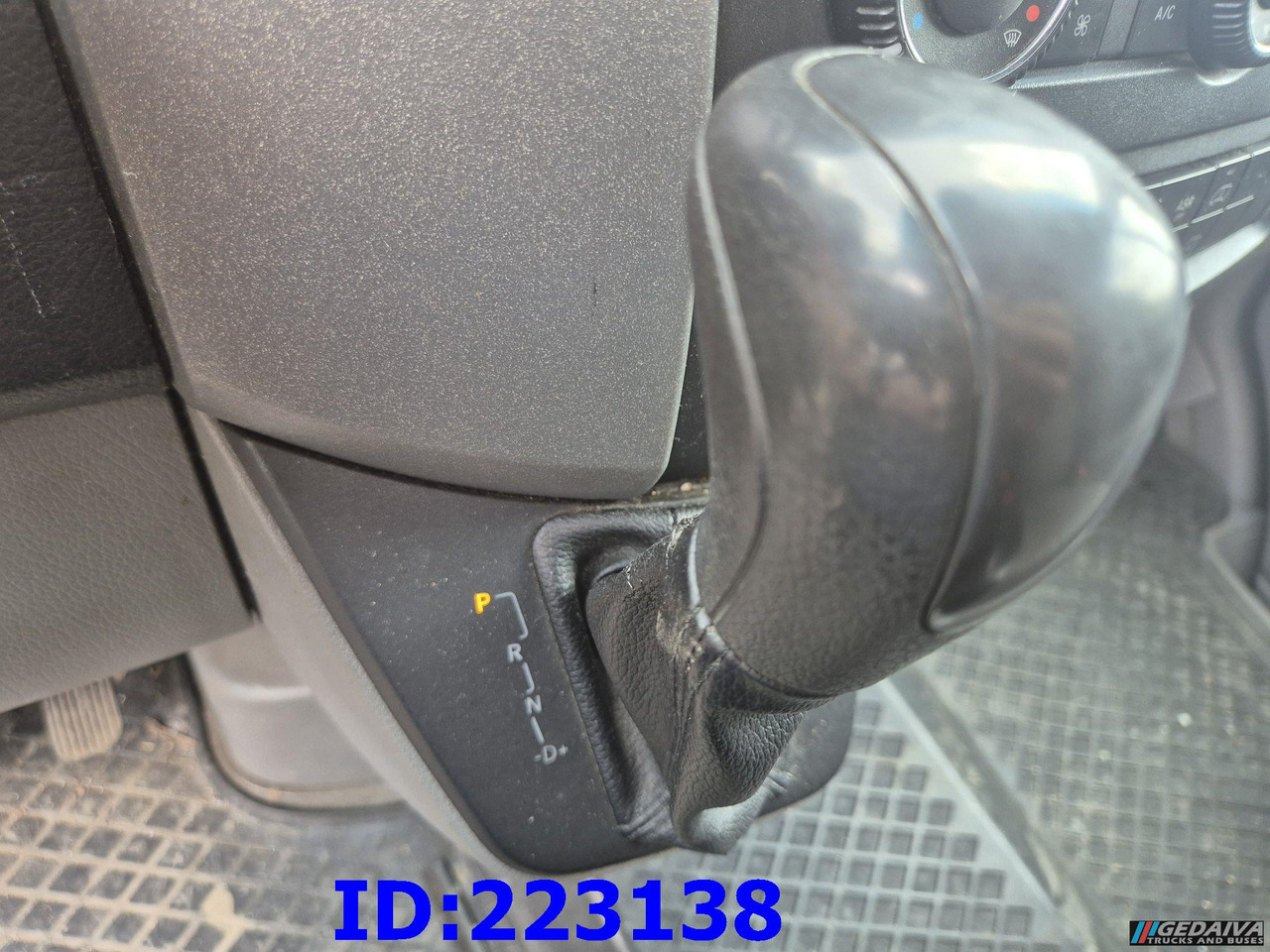אוטובוס בין עירוני MERCEDES-BENZ Sprinter 213 - Euro5: תמונה 12