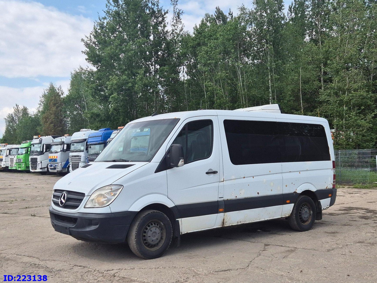 MERCEDES-BENZ Sprinter 213 - Euro5 - אוטובוס בין עירוני: תמונה 4 MERCEDES-BENZ Sprinter 213 - Euro5 - אוטובוס בין עירוני: תמונה 4