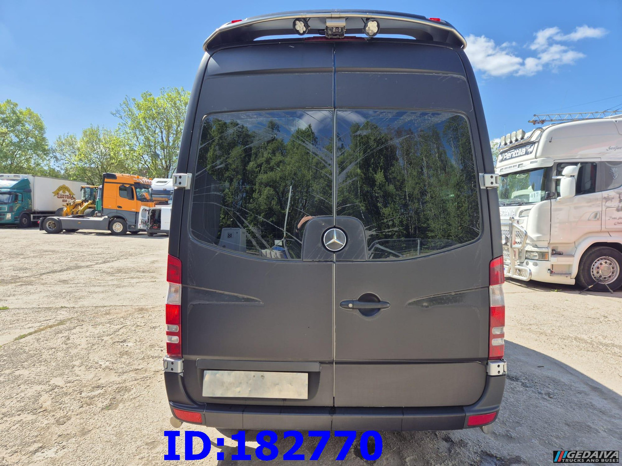 MERCEDES-BENZ Sprinter 319 VIP Euro5 - אוטובוס בין עירוני: תמונה 5 MERCEDES-BENZ Sprinter 319 VIP Euro5 - אוטובוס בין עירוני: תמונה 5
