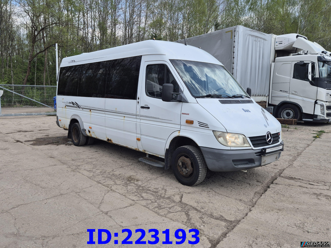 MERCEDES-BENZ Sprinter 416 VIP AC 17-seater - אוטובוס בין עירוני: תמונה 4 MERCEDES-BENZ Sprinter 416 VIP AC 17-seater - אוטובוס בין עירוני: תמונה 4