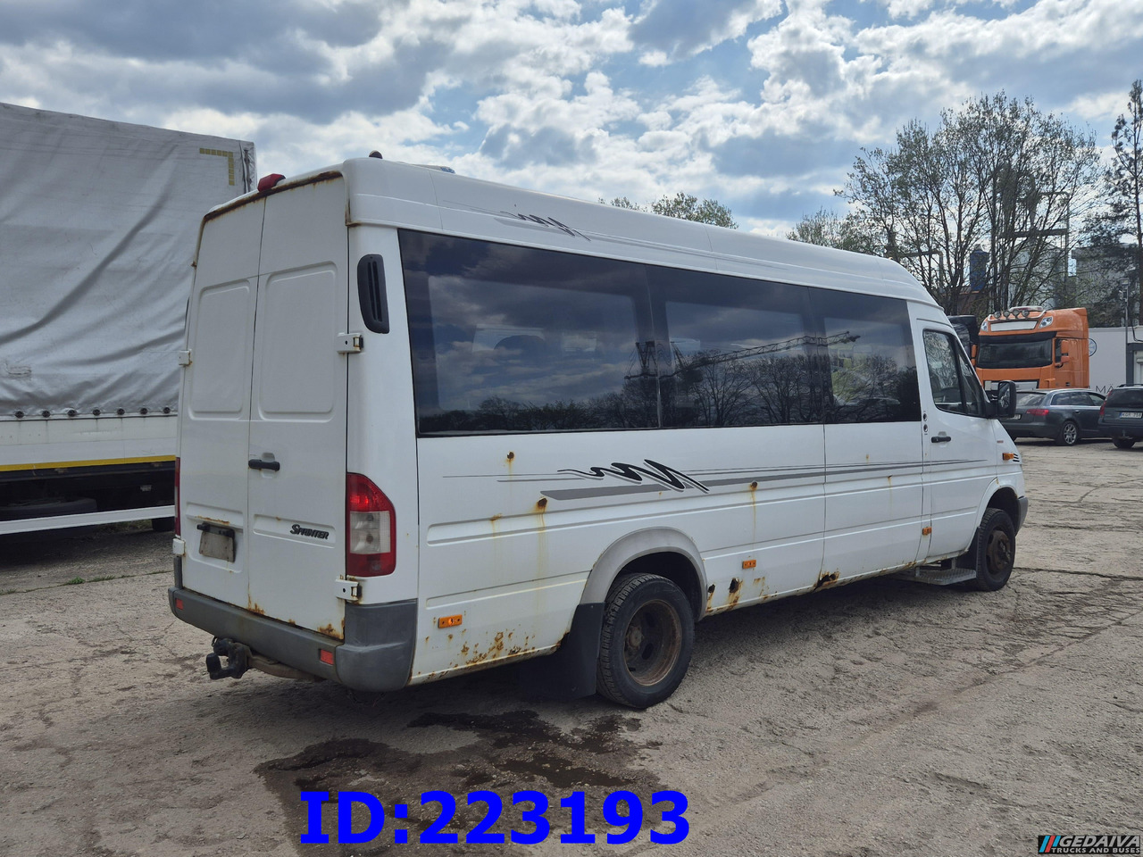 MERCEDES-BENZ Sprinter 416 VIP AC 17-seater - אוטובוס בין עירוני: תמונה 5 MERCEDES-BENZ Sprinter 416 VIP AC 17-seater - אוטובוס בין עירוני: תמונה 5