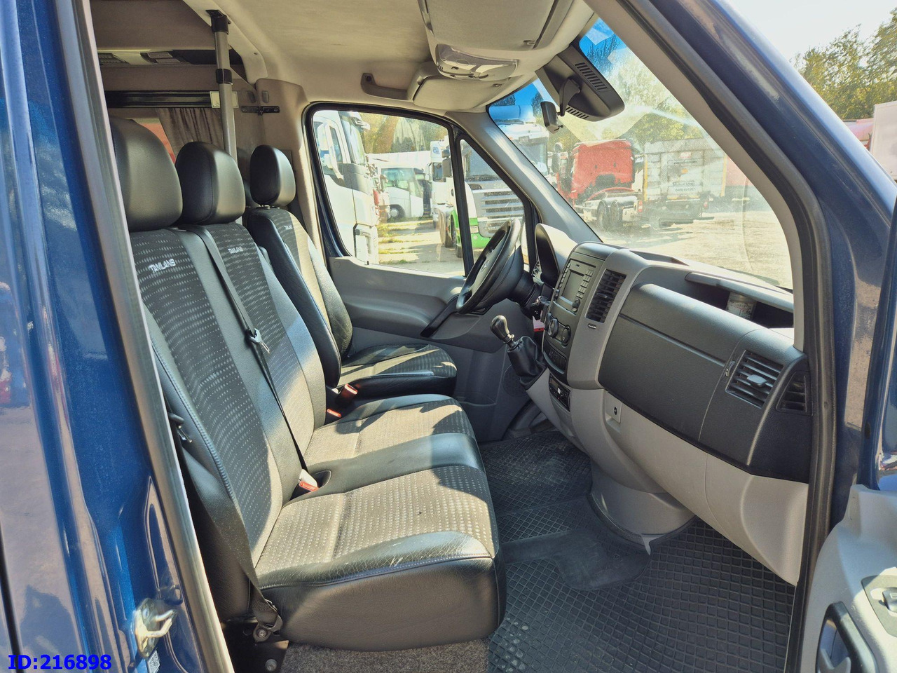 מיניבוס, כלי רכב מסחרי לנוסעים MERCEDES-BENZ Sprinter 516 - VIP - Tamlans  16-seater: תמונה 15