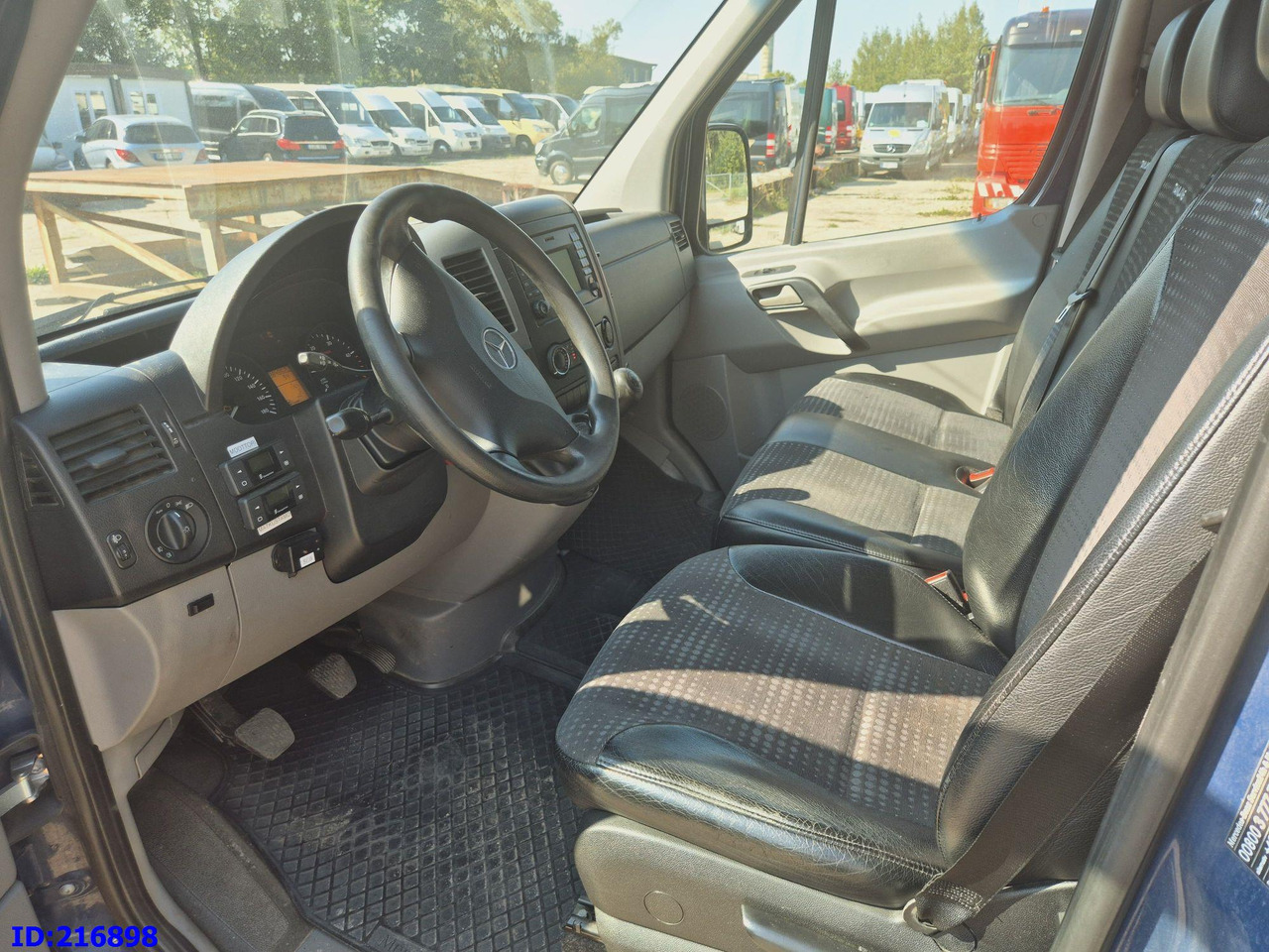 מיניבוס, כלי רכב מסחרי לנוסעים MERCEDES-BENZ Sprinter 516 - VIP - Tamlans  16-seater: תמונה 9