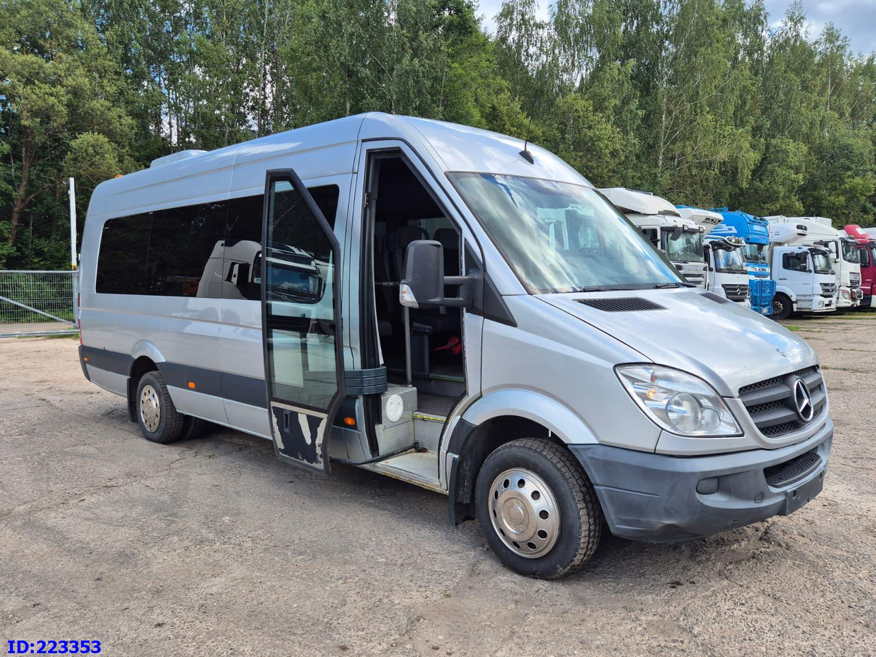 MERCEDES-BENZ Sprinter 518 - 23 Seater - אוטובוס בין עירוני: תמונה 4 MERCEDES-BENZ Sprinter 518 - 23 Seater - אוטובוס בין עירוני: תמונה 4