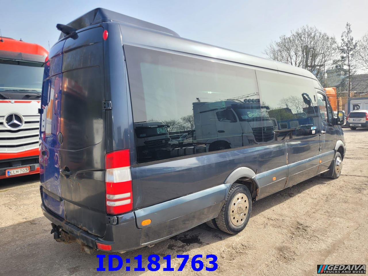 MERCEDES-BENZ Sprinter 518 - VIP - 17 Seater - אוטובוס בין עירוני: תמונה 5 MERCEDES-BENZ Sprinter 518 - VIP - 17 Seater - אוטובוס בין עירוני: תמונה 5