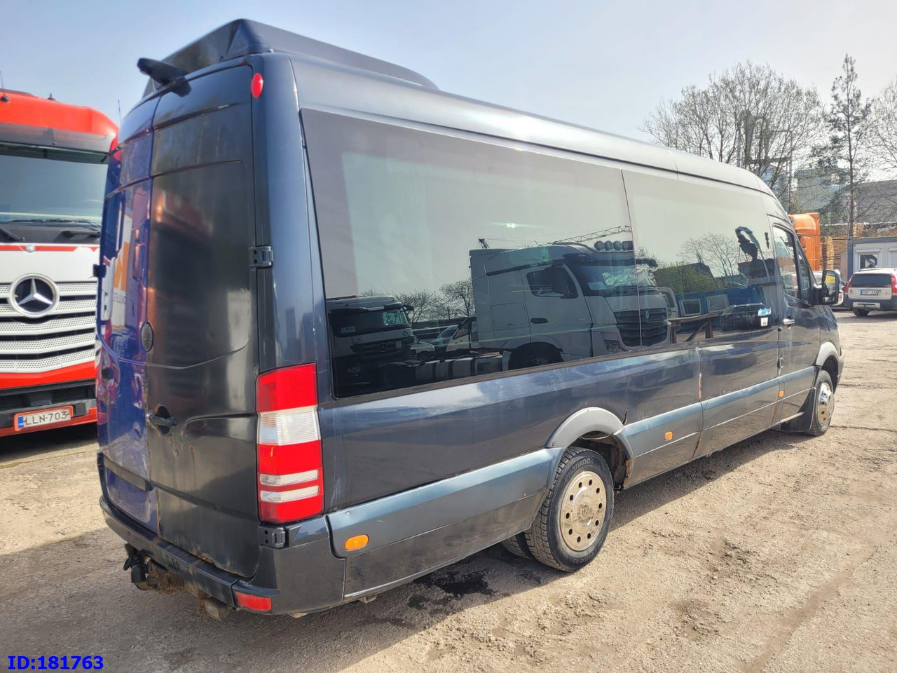 MERCEDES-BENZ Sprinter 518 - VIP - 17 Seater - אוטובוס בין עירוני: תמונה 5 MERCEDES-BENZ Sprinter 518 - VIP - 17 Seater - אוטובוס בין עירוני: תמונה 5