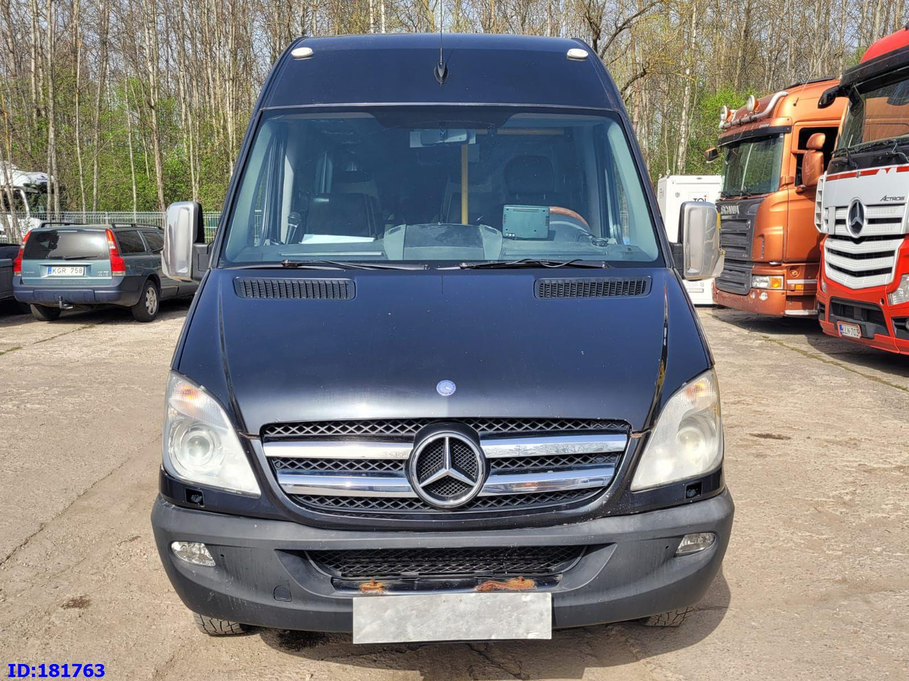 MERCEDES-BENZ Sprinter 518 - VIP - 17 Seater - אוטובוס בין עירוני: תמונה 2 MERCEDES-BENZ Sprinter 518 - VIP - 17 Seater - אוטובוס בין עירוני: תמונה 2