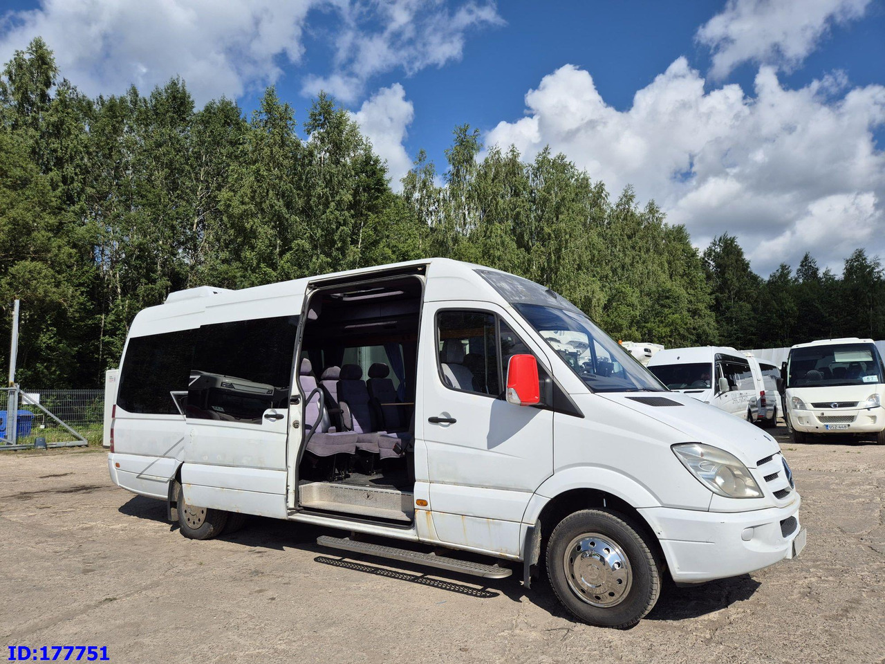 MERCEDES-BENZ Sprinter 518 - VIP - 17-seater - אוטובוס בין עירוני: תמונה 4 MERCEDES-BENZ Sprinter 518 - VIP - 17-seater - אוטובוס בין עירוני: תמונה 4