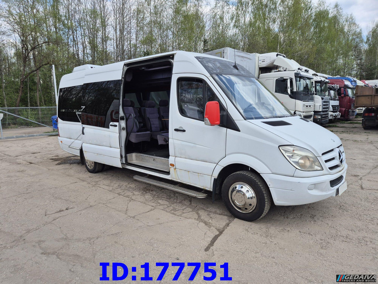 MERCEDES-BENZ Sprinter 518 - VIP - 17-seater - אוטובוס בין עירוני: תמונה 2 MERCEDES-BENZ Sprinter 518 - VIP - 17-seater - אוטובוס בין עירוני: תמונה 2