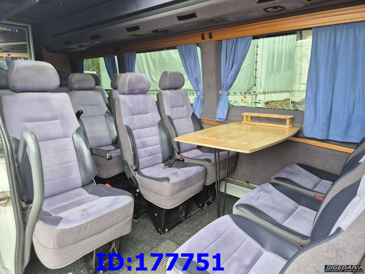 MERCEDES-BENZ Sprinter 518 - VIP - 17-seater - אוטובוס בין עירוני: תמונה 5 MERCEDES-BENZ Sprinter 518 - VIP - 17-seater - אוטובוס בין עירוני: תמונה 5
