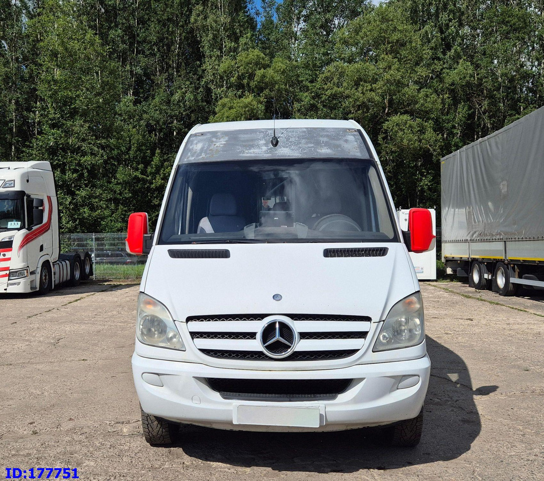MERCEDES-BENZ Sprinter 518 - VIP - 17-seater - אוטובוס בין עירוני: תמונה 2 MERCEDES-BENZ Sprinter 518 - VIP - 17-seater - אוטובוס בין עירוני: תמונה 2