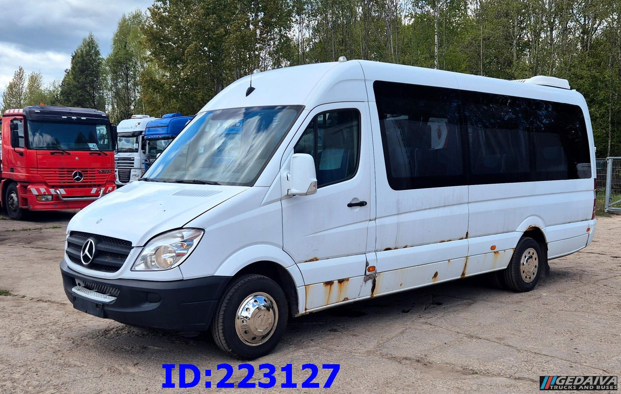 MERCEDES-BENZ Sprinter 518 - VIP -19 Seater - אוטובוס בין עירוני: תמונה 4 MERCEDES-BENZ Sprinter 518 - VIP -19 Seater - אוטובוס בין עירוני: תמונה 4