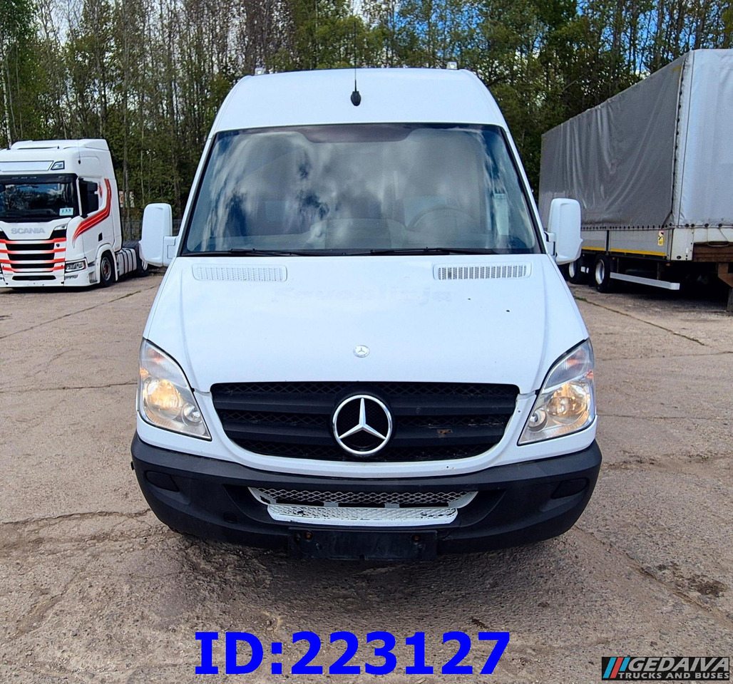 MERCEDES-BENZ Sprinter 518 - VIP -19 Seater - אוטובוס בין עירוני: תמונה 2 MERCEDES-BENZ Sprinter 518 - VIP -19 Seater - אוטובוס בין עירוני: תמונה 2