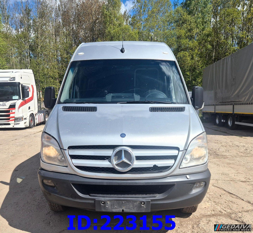 MERCEDES-BENZ Sprinter 519 - Prostyle VIP - 17-seater - אוטובוס בין עירוני: תמונה 2 MERCEDES-BENZ Sprinter 519 - Prostyle VIP - 17-seater - אוטובוס בין עירוני: תמונה 2