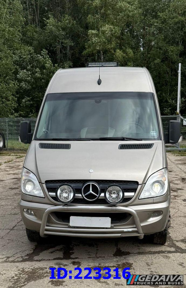 MERCEDES-BENZ Sprinter 519 VIP - 18 Seater - Euro 5 - אוטובוס בין עירוני: תמונה 2 MERCEDES-BENZ Sprinter 519 VIP - 18 Seater - Euro 5 - אוטובוס בין עירוני: תמונה 2
