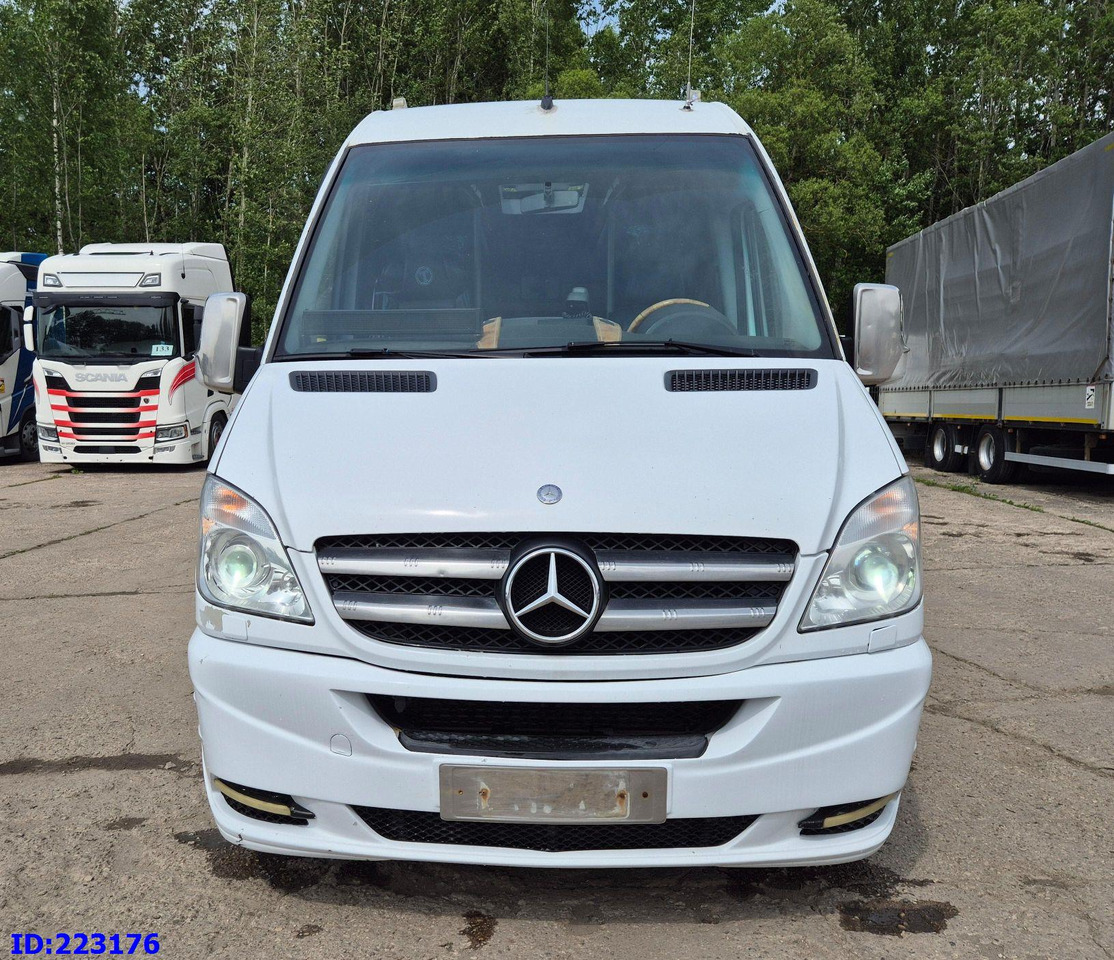 MERCEDES-BENZ Sprinter 519 VIP Luxury - מיניבוס, כלי רכב מסחרי לנוסעים: תמונה 2 MERCEDES-BENZ Sprinter 519 VIP Luxury - מיניבוס, כלי רכב מסחרי לנוסעים: תמונה 2