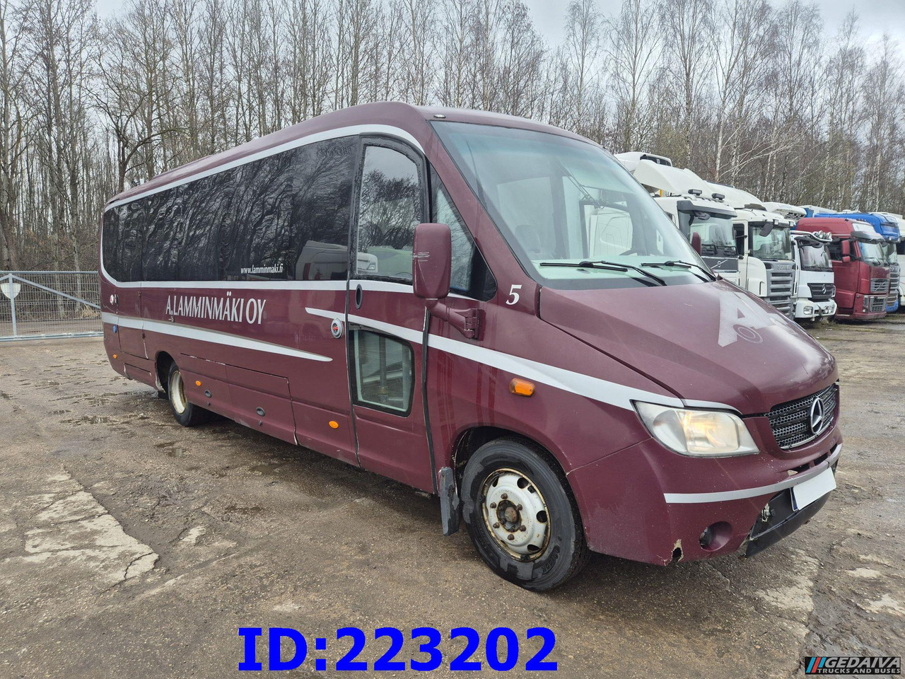 MERCEDES-BENZ Sunrider 818D Vario 33 - Seater - אוטובוס בין עירוני: תמונה 4 MERCEDES-BENZ Sunrider 818D Vario 33 - Seater - אוטובוס בין עירוני: תמונה 4