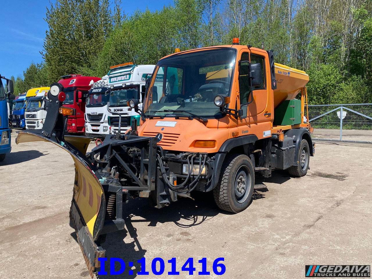 MERCEDES-BENZ Unimog U300 4X4 - מפלסת שלג: תמונה 1 MERCEDES-BENZ Unimog U300 4X4 - מפלסת שלג: תמונה 1
