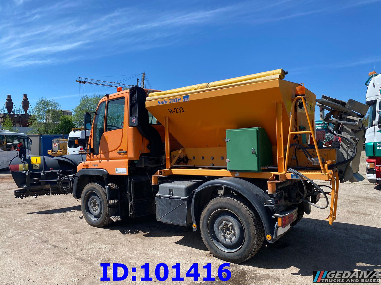 MERCEDES-BENZ Unimog U300 4X4 - מפלסת שלג: תמונה 4 MERCEDES-BENZ Unimog U300 4X4 - מפלסת שלג: תמונה 4