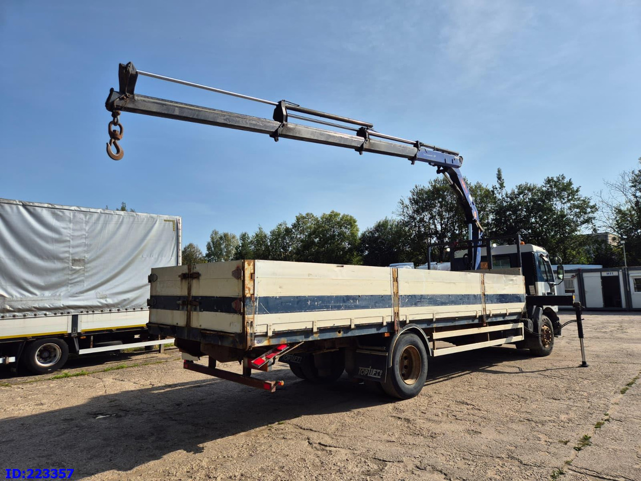 RENAULT Premium 210 4x2 Crane PM - משאית עץ: תמונה 4 RENAULT Premium 210 4x2 Crane PM - משאית עץ: תמונה 4
