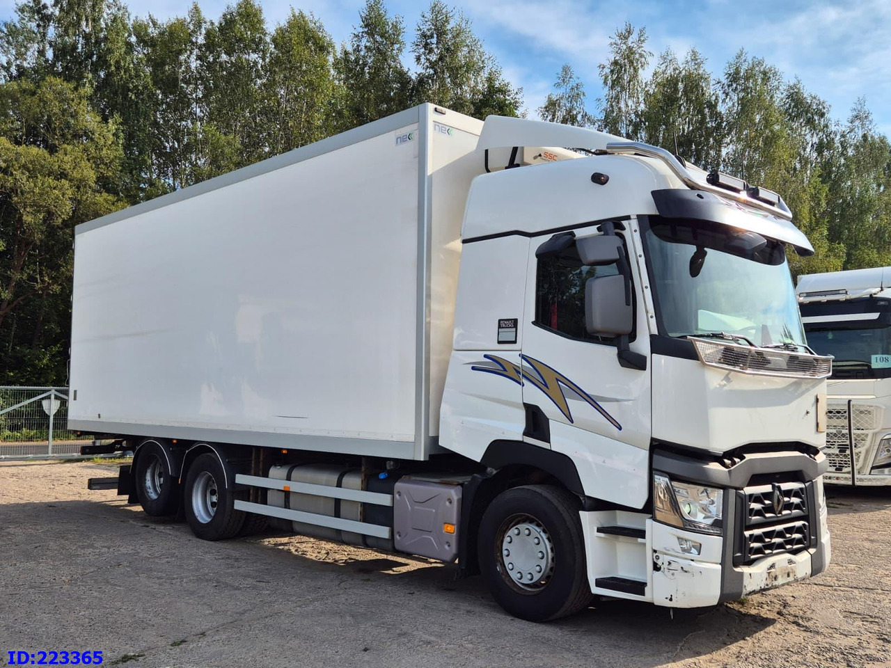RENAULT T520 6x2 Euro 6 (Box 7.82m) - משאית תיבה: תמונה 4 RENAULT T520 6x2 Euro 6 (Box 7.82m) - משאית תיבה: תמונה 4