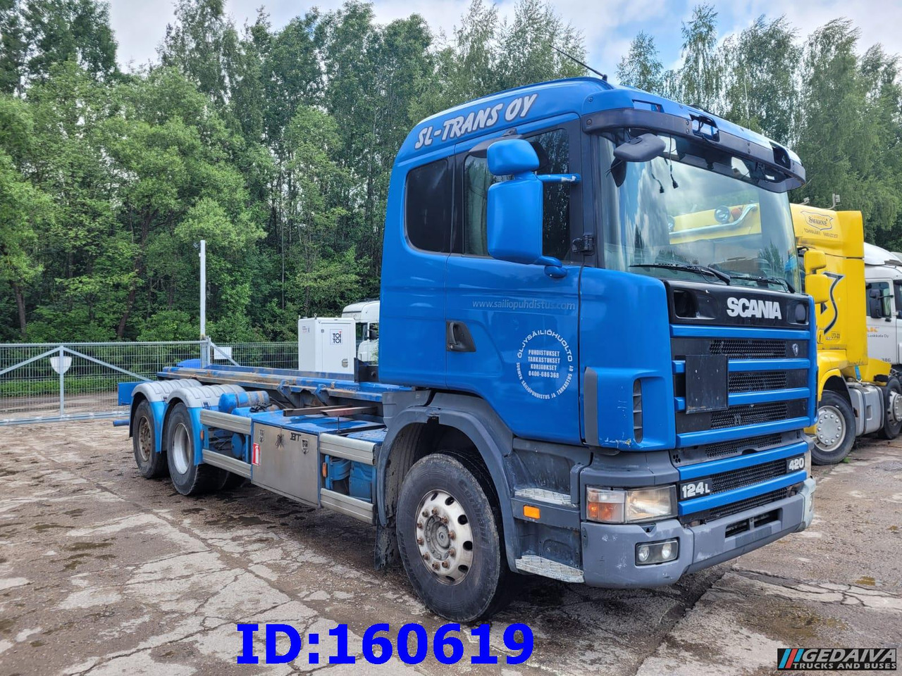 SCANIA 124 420 6x2 Manual Retarder - משאית עם שלדת תא: תמונה 4 SCANIA 124 420 6x2 Manual Retarder - משאית עם שלדת תא: תמונה 4