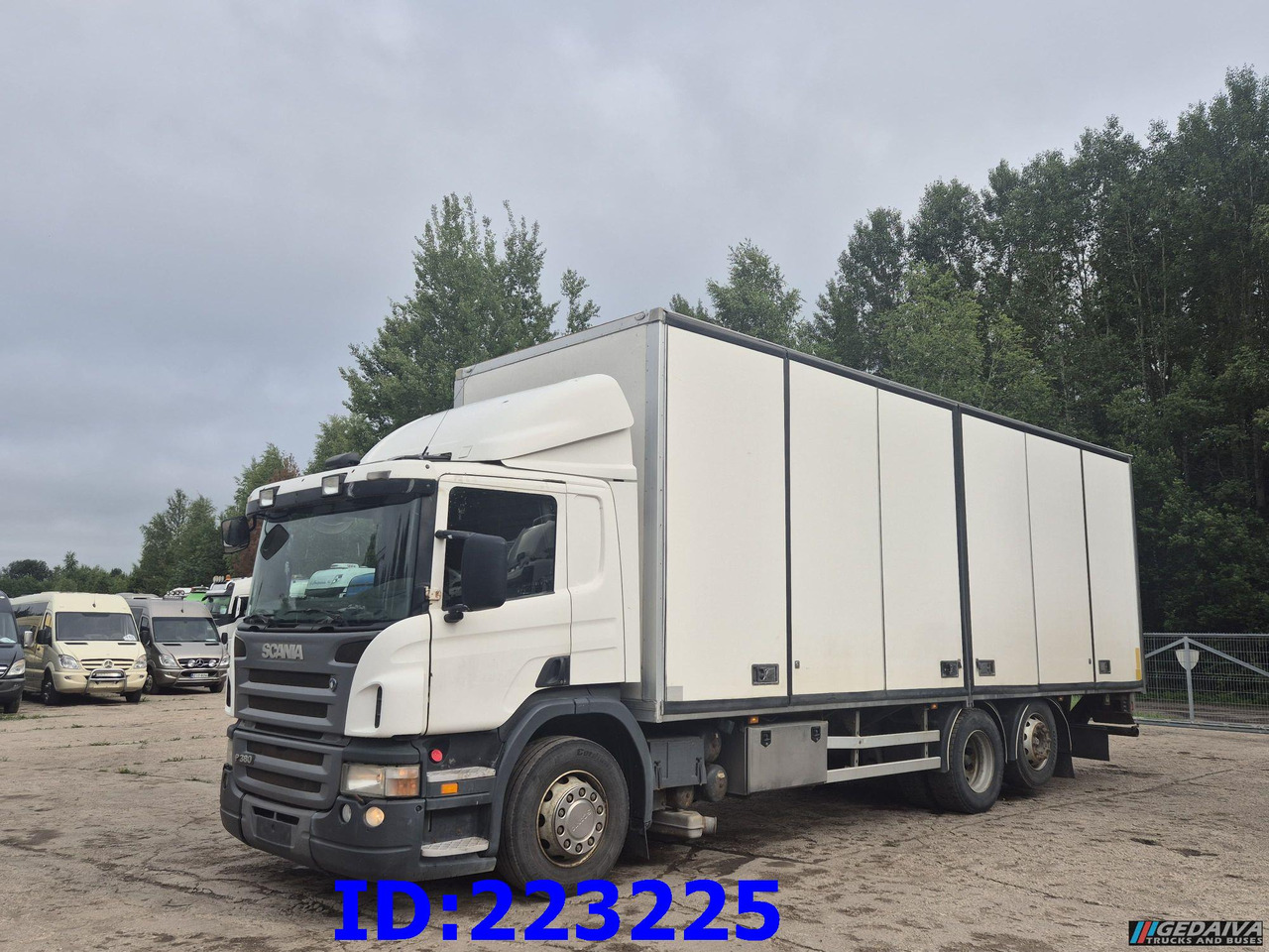 SCANIA P380 6x2 Open side box - משאית תיבה: תמונה 1 SCANIA P380 6x2 Open side box - משאית תיבה: תמונה 1