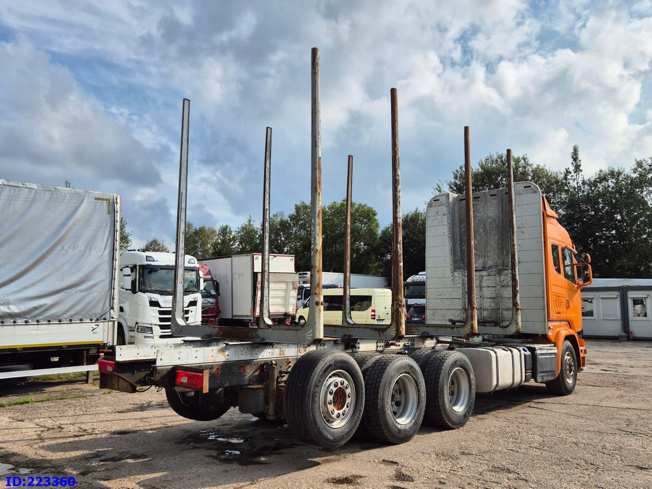 SCANIA R580 8X4 V8 - משאית עץ: תמונה 4 SCANIA R580 8X4 V8 - משאית עץ: תמונה 4