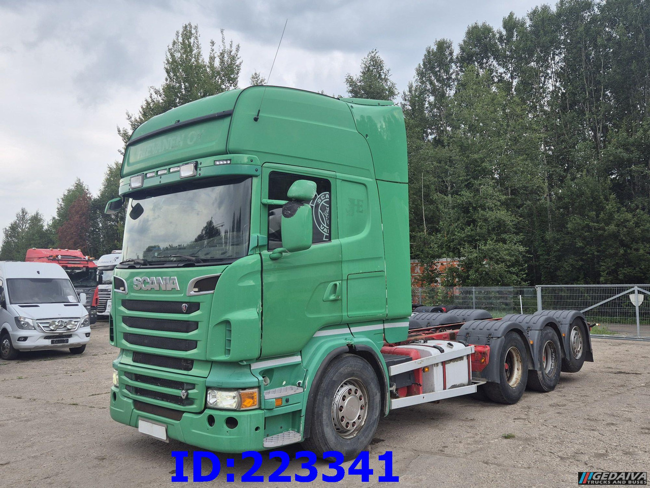 SCANIA R620 - 8x4 - Steering axle - Retarder - משאית עם שלדת תא: תמונה 1 SCANIA R620 - 8x4 - Steering axle - Retarder - משאית עם שלדת תא: תמונה 1
