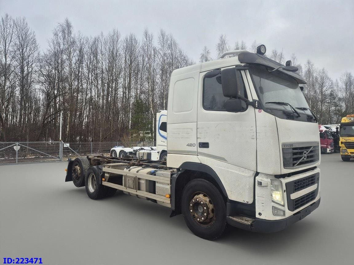 VOLVO FH 420HP 6×2 Steering axle - משאית עם שלדת תא: תמונה 4 VOLVO FH 420HP 6×2 Steering axle - משאית עם שלדת תא: תמונה 4